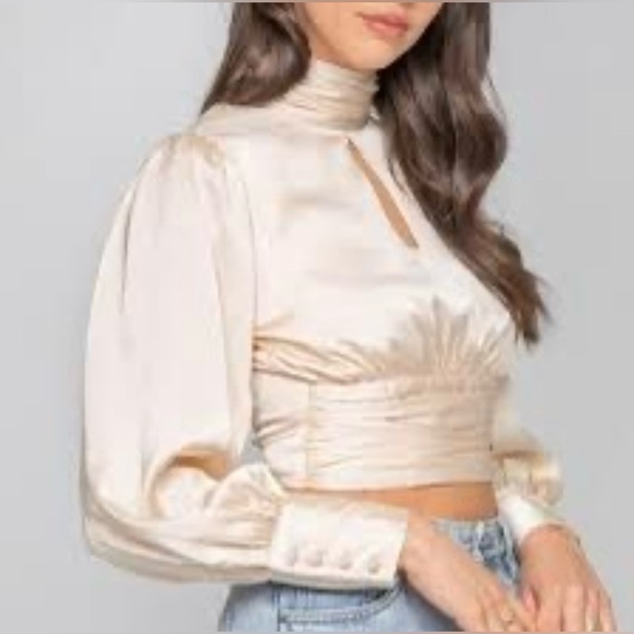 FOREVER 21 - Picture 3 of 5